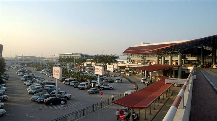 gửi xe ô tô tại sân bay Nội Bài