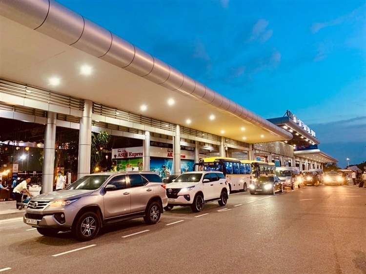 Giá taxi từ Giáp Bát đi Nội Bài